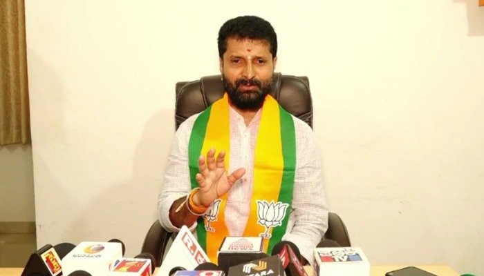 c t ravi