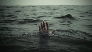 drown water