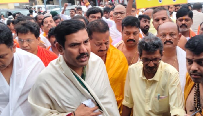 b y vijayendra
