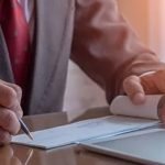 sign the back of a cheque