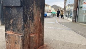 spitting paan in london