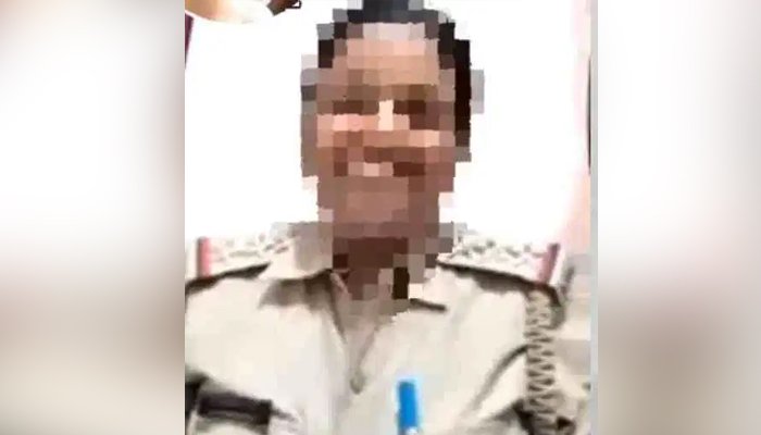 female police officer